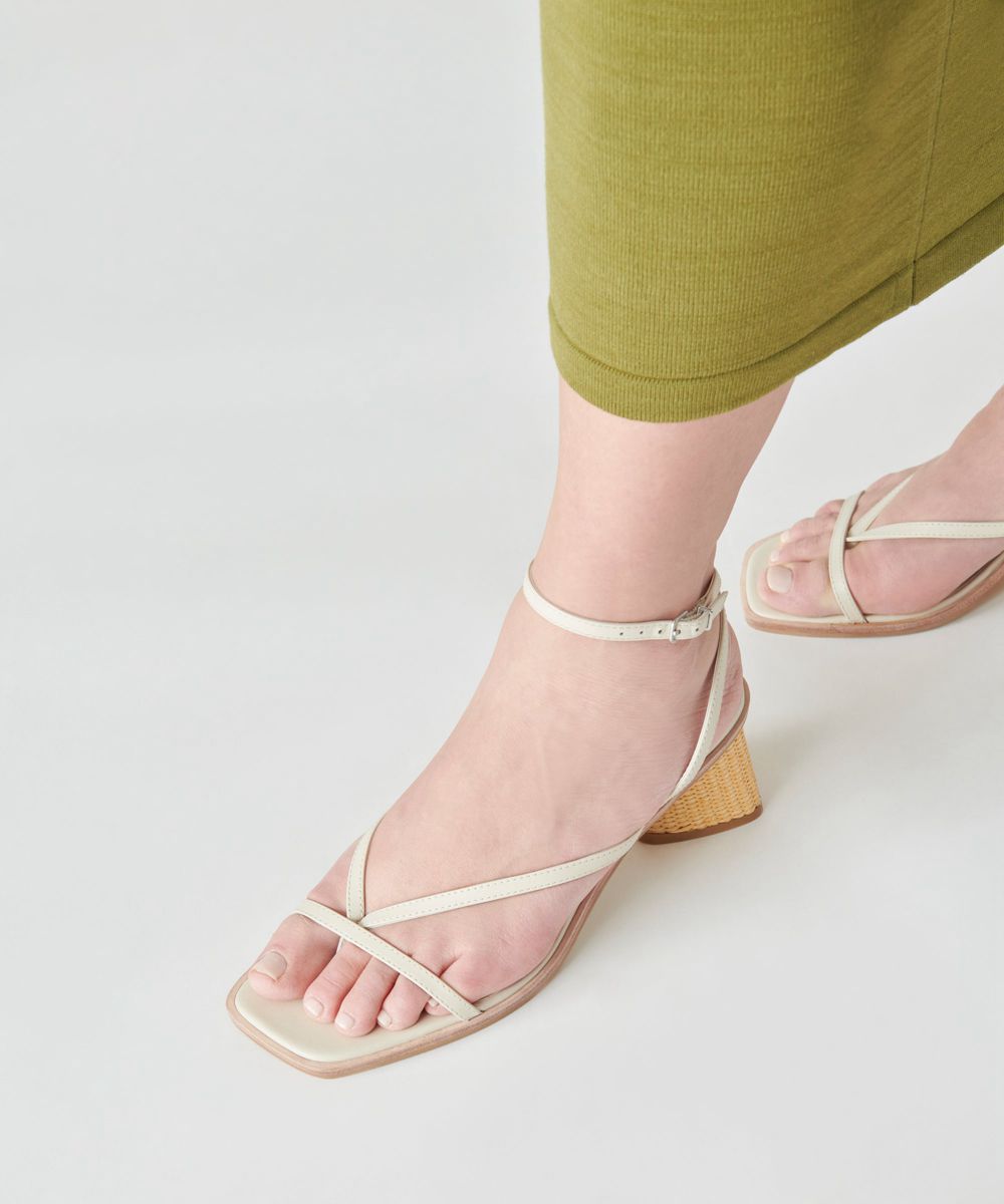 Dolce Vita Banita Leather Women Sandals Cream | US-389752TJG