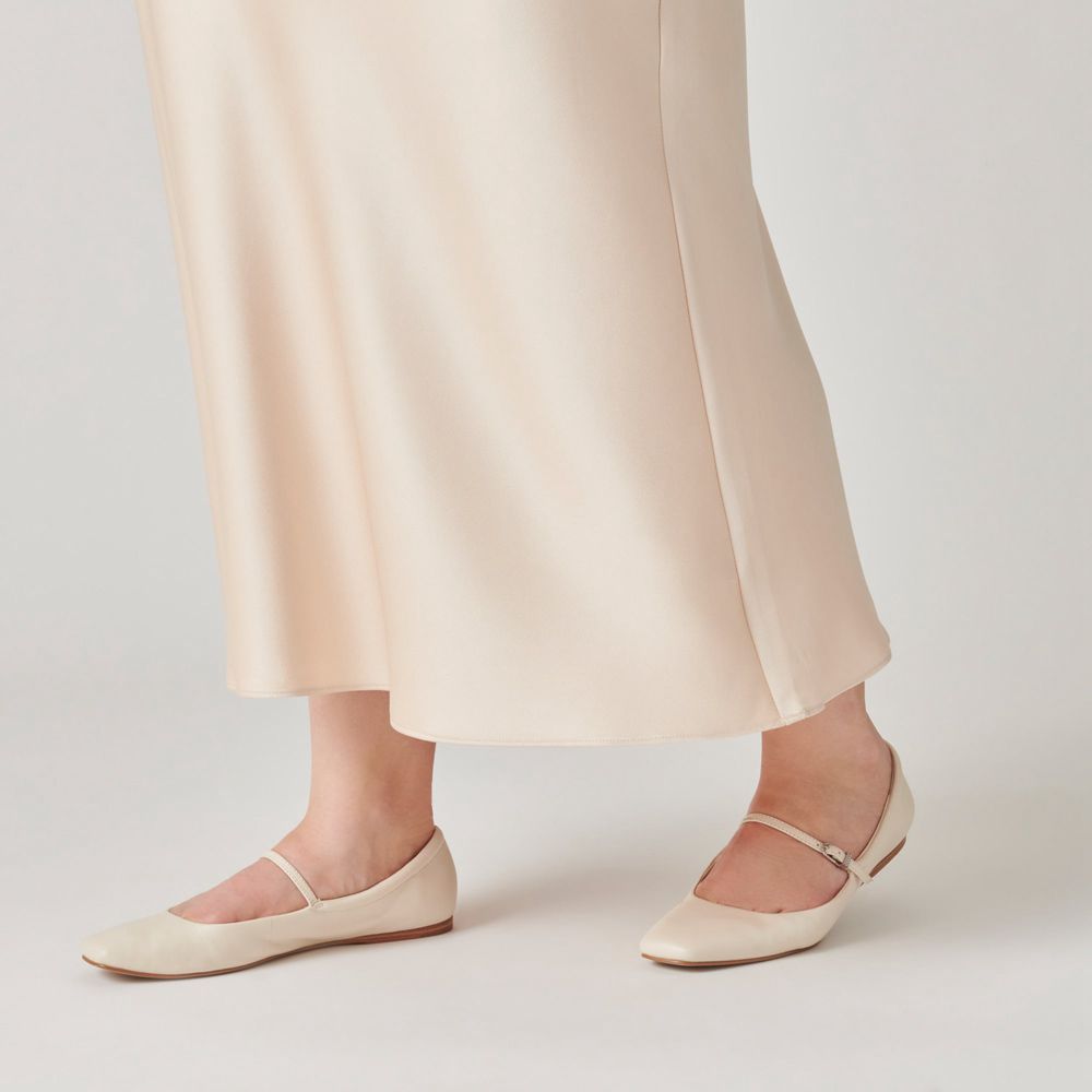 Dolce Vita Reyes Wide Leather Women Ballet Flats Cream | US-413796CKV